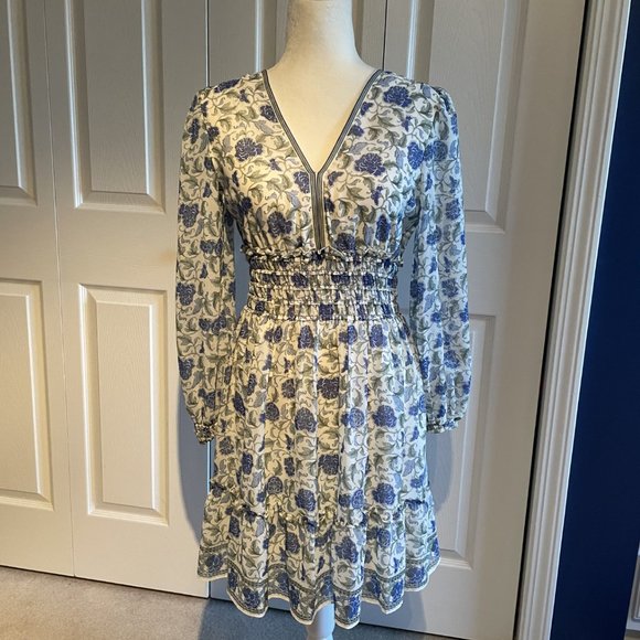 Women's MAX STUDIO Stretch White Blue Floral Smocked Waist Dress Size Small, NWT - Picture 1 of 10